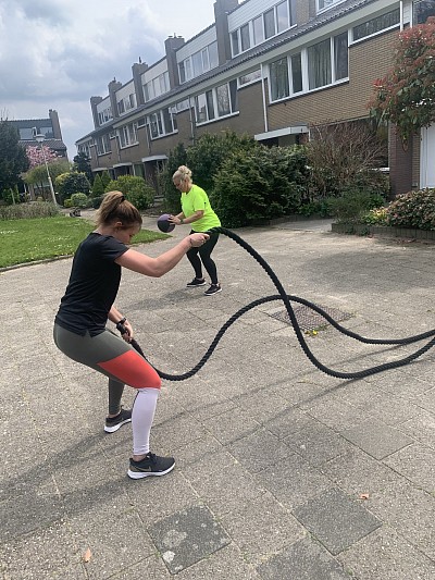 Moeder en dochter samen duo training